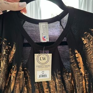 Brand new gold accent top